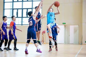 德州扑克 MTT：解析锦标赛中后期“Ante（前注）”对起手牌范围的剧烈扩张作用。（德州扑克 MTT：详解锦标赛中后期前注（Ante）如何显著扩张起手牌范围）