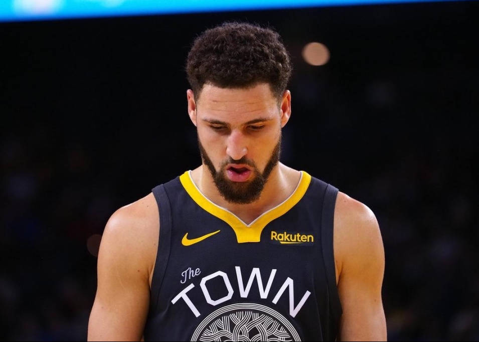 与军人们共 与军人们共