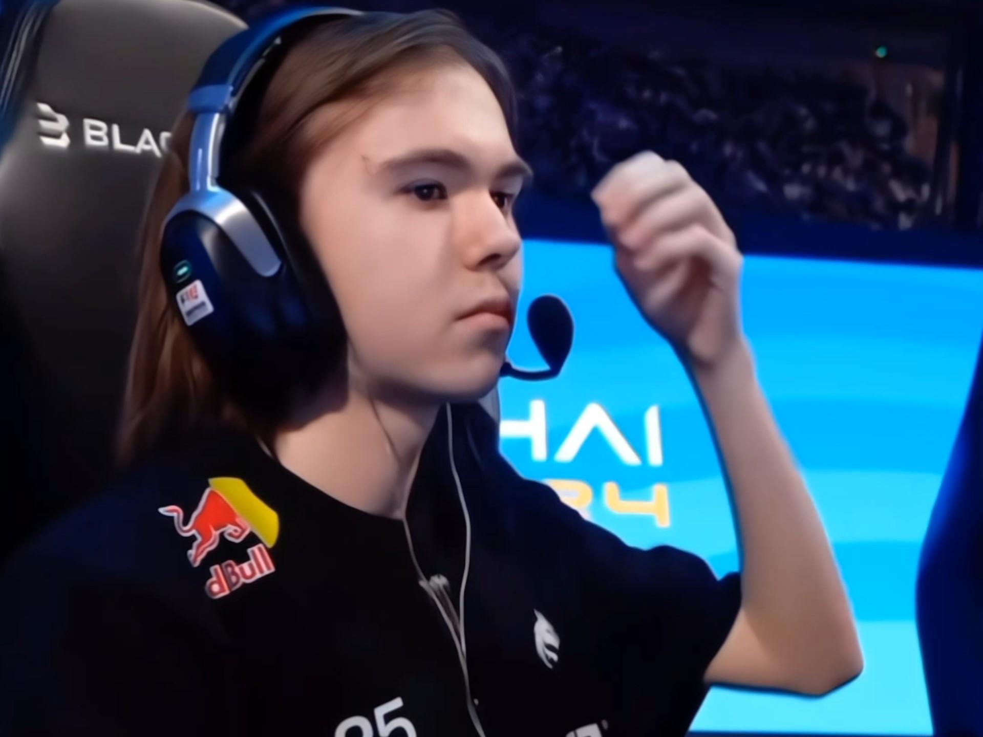 差距不仅反 差距不仅反