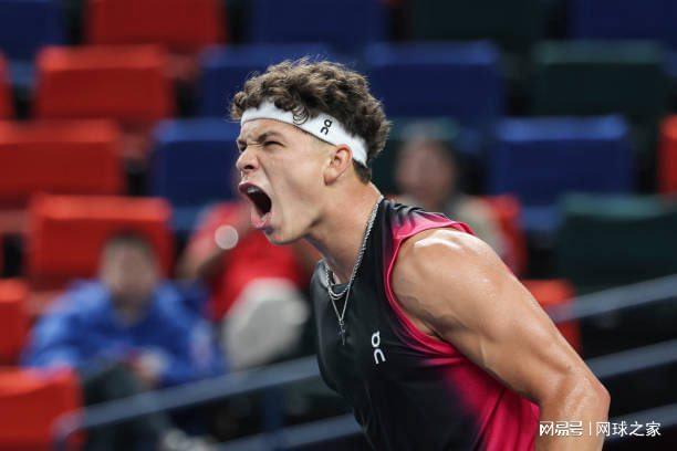 的乌龙球却 的乌龙球却